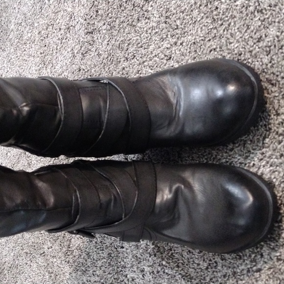 Express Women Wedges Back boots| Size 8 - Picture 7 of 14